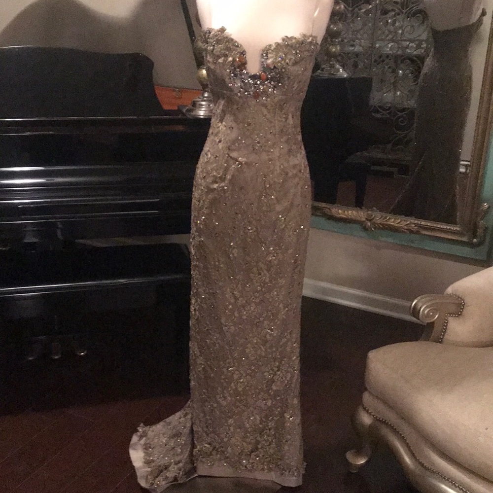 Exquisite long dress by Mandalay